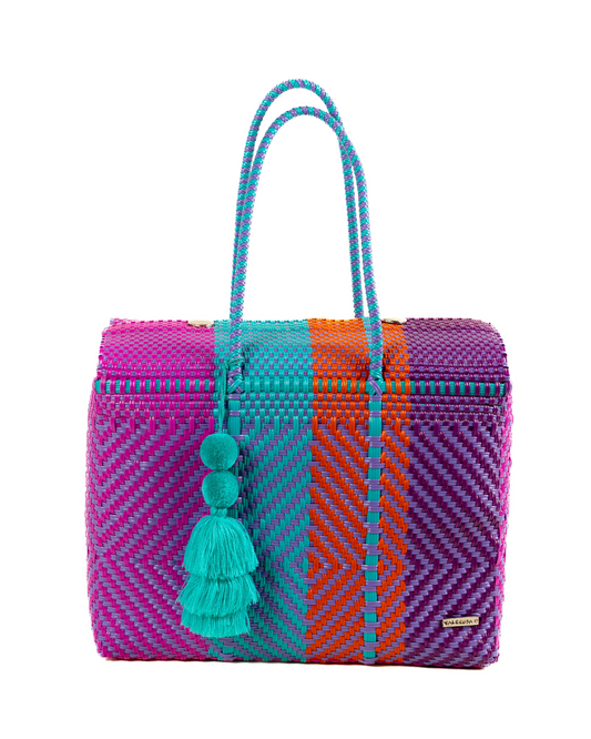 Summer bag, Beach bag, pool bag, woven bag, plastic bag, overnight bag