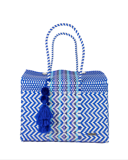 Plastic bag, woven bag, beach bag, travel bag, handmade bag, Overnight duffle
