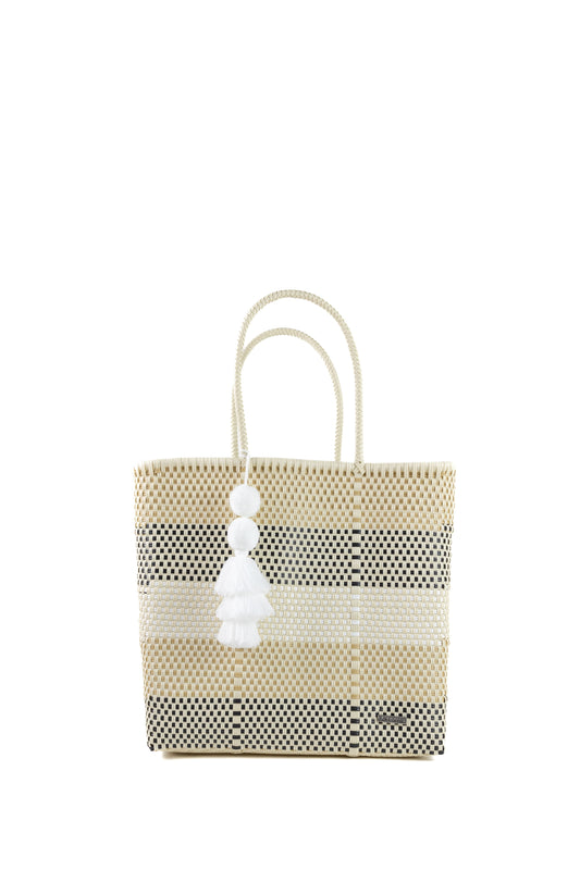 Plastic bag, woven bag, beach bag, travel bag, handmade bag, Jumbo tote, large tote 